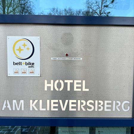 Hotel Am Klieversberg Вольфсбург Экстерьер фото